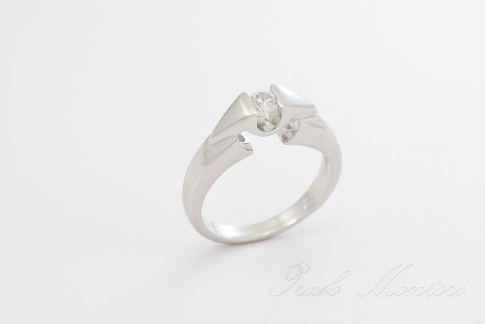 ANELLO SOLITARIO