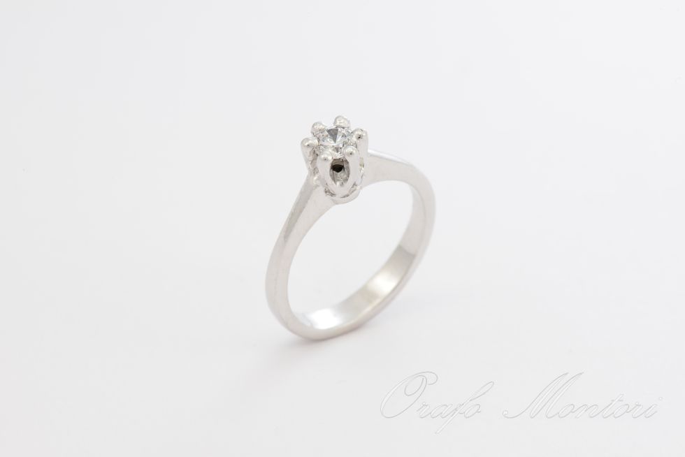 ANELLO SOLITARIO