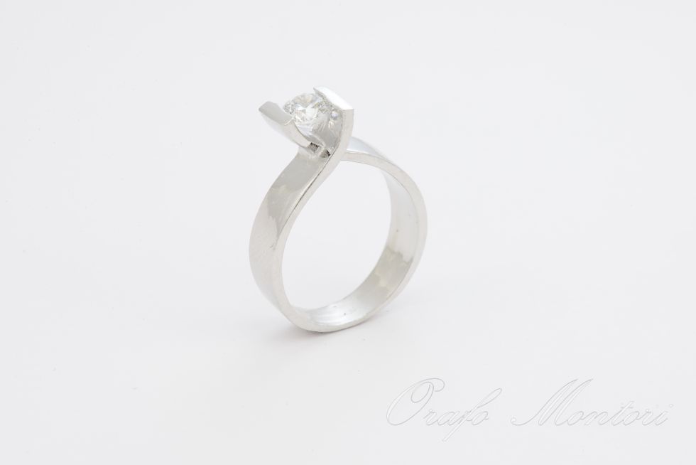 ANELLO SOLITARIO